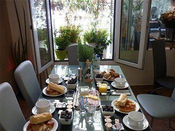Arome Hotel